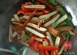 肉丝炒豆腐干的做法图解4