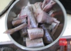 大锅炖鱼的做法图解1