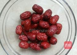 枣夹核桃的做法图解1