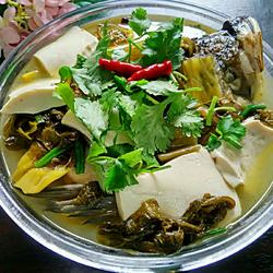 酸菜豆腐鱼头汤的做法[图]