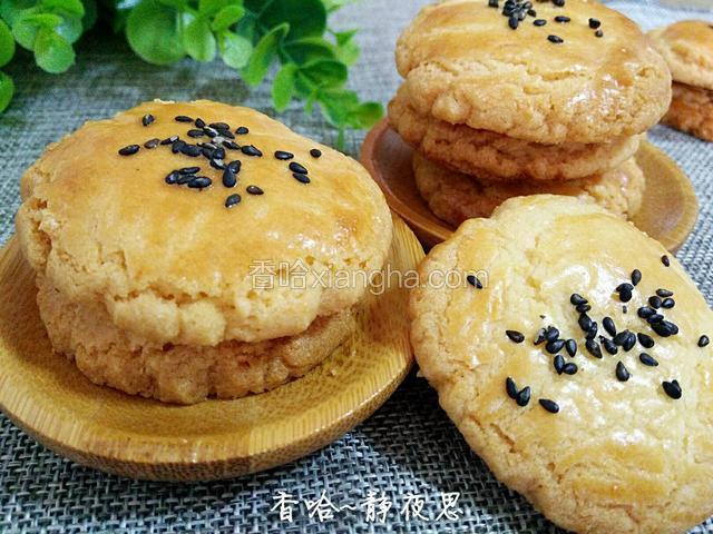 做法简单，可以说是零失败的一款酥饼配方