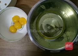 戚风蛋糕的做法图解2