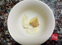 清炒绿豆芽的做法图解2