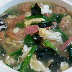 菠菜鸡蛋丸子汤的做法[图]