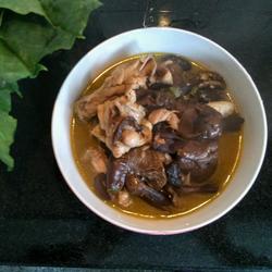 榛蘑炖鸡腿的做法[图]