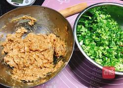 青菜猪肉煎饺的做法图解1