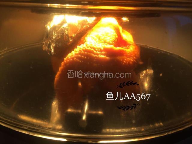 用空气炸锅用165度烤100分钟（没有空气炸锅的用烤箱也可以）。