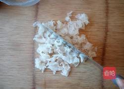 嫩滑银耳鸡蛋羹的做法图解4