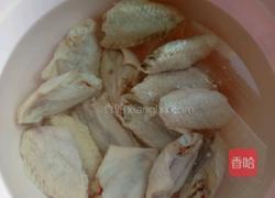 红烧鸡翅卤鸡蛋的做法图解1