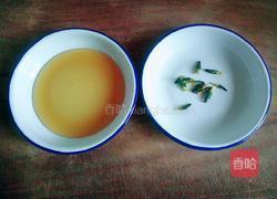 莲心蜂蜜茶的做法图解1