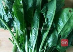 口蘑扒菠菜的做法图解2