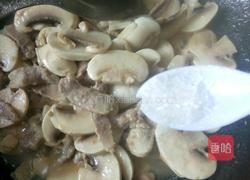 口蘑扒菠菜的做法图解10