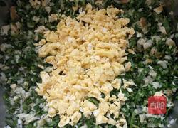 韭菜鸡蛋木耳饺子的做法图解4