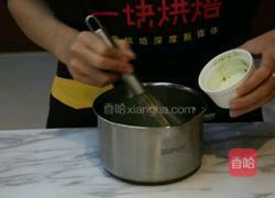 圣诞雪人蛋糕卷的做法图解3