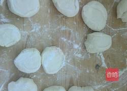 芹菜豆干包子的做法图解5