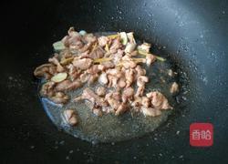 西兰花炒肉片的做法图解9