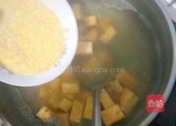 玉米渣红薯粥的做法图解4