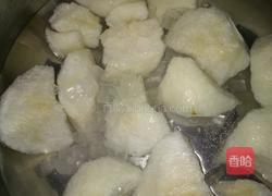 冰糖雪梨的做法图解2