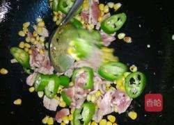 粟米青椒炒瘦肉的做法图解5
