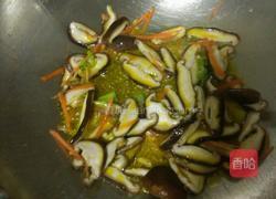 香菇扒牛排的做法图解5