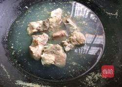 海底椰猪骨淮山汤的做法图解3