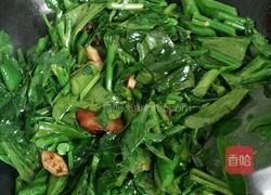 潮汕芥蓝炒粿条的做法图解2