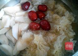 冰糖雪梨银耳汤的做法图解4