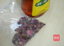 蜂蜜玫瑰花茶的做法图解1