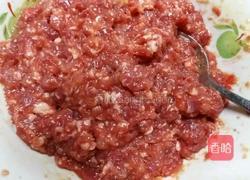 牛肉锅贴的做法图解2