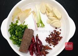 鸡肉炖粉条的做法图解2