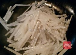 萝卜丝炒牛肉丝的做法图解3