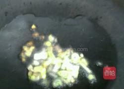 油㸆大虾的做法图解11