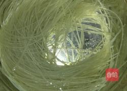 白菜炖粉条的做法图解1