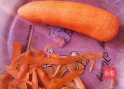 荷兰豆炒火腿肠的做法图解3