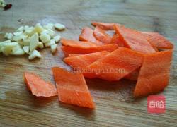 木耳炒鸡蛋的做法图解2