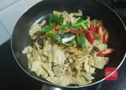 腐竹炒肉片的做法图解8