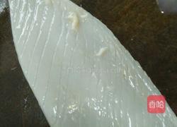 鲜鱿炒芹菜的做法图解6