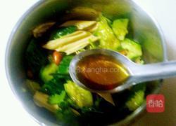 黄瓜拌腐竹花生的做法图解5