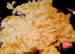 菠菜炒鸡蛋的做法图解5