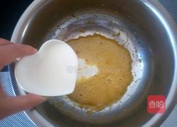 5寸黑芝麻戚风蛋糕的做法图解6