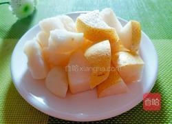 荸荠雪梨润肺汤的做法图解2