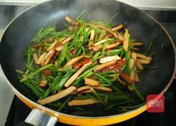 香干炒芹菜的做法图解6