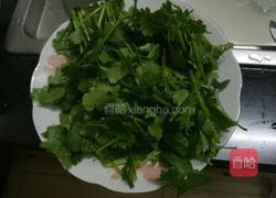 香菜炒白萝卜丝的做法图解2