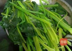 坚果仁菠菜的做法图解4