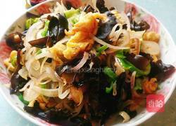 洋葱木耳炒双蛋的做法图解11