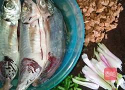 海鱼焖萝卜干的做法图解1