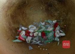 辣炒咸菜的做法图解2