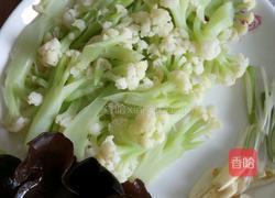 菜花炒虾的做法图解1