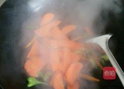 胡萝卜炒笋瓜的做法图解4