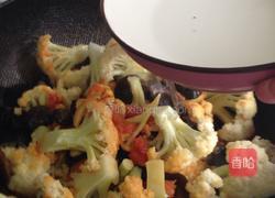 咖喱番茄焖菜花的做法图解8